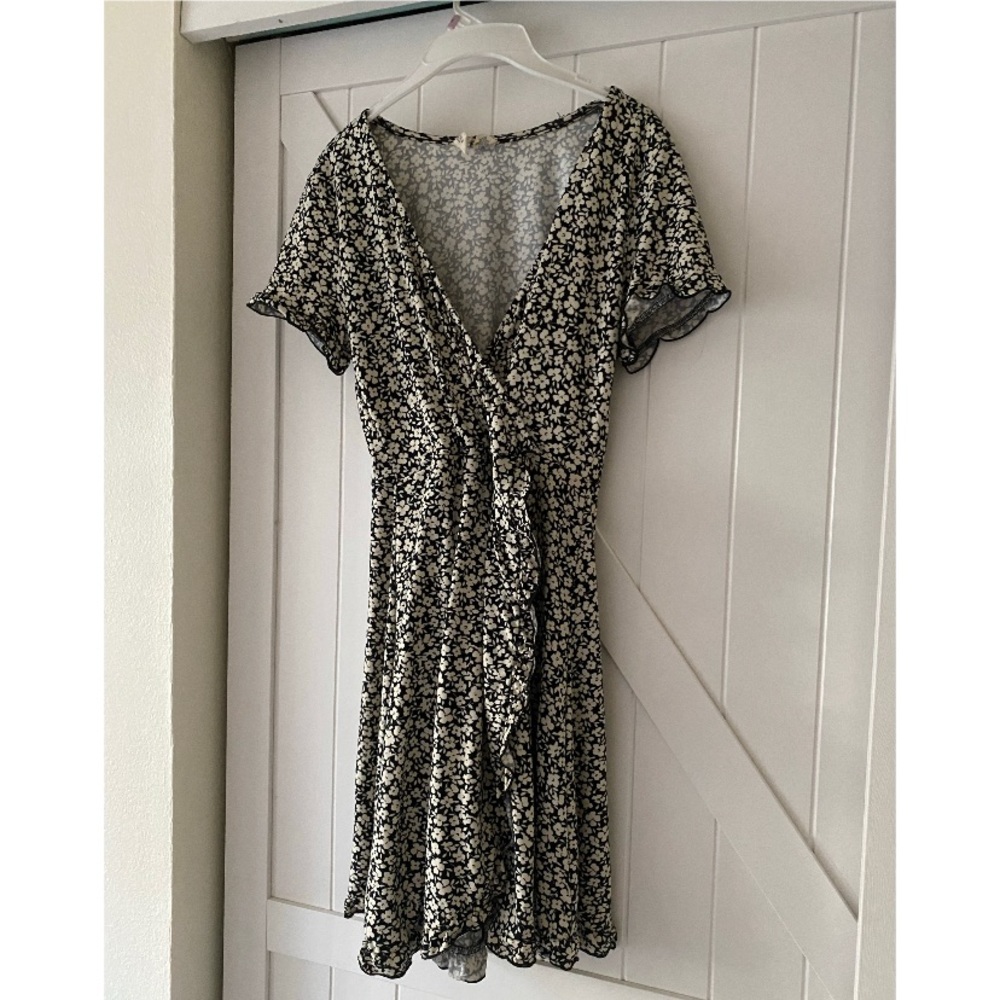 Cute and Floral Wrap Dress